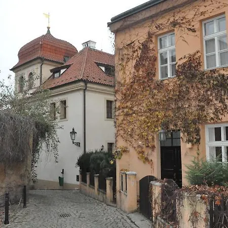 Apartment Trziste *