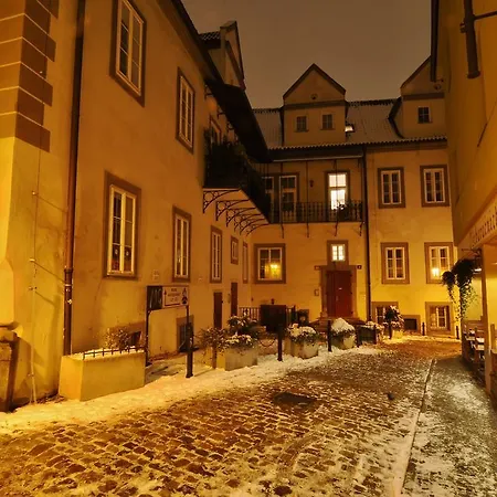 Apartment Trziste *